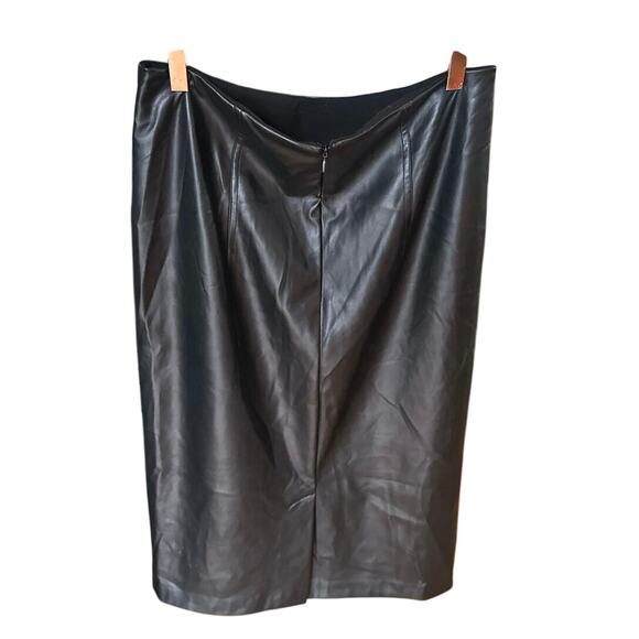 Calvin Klein Faux-Leather Midi Pencil Skirt – Black, Size 8 - Picture 4 of 6